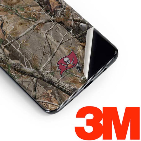 NFL Tampa Bay Buccaneers Realtree AP Camo Galaxy S10 Skin