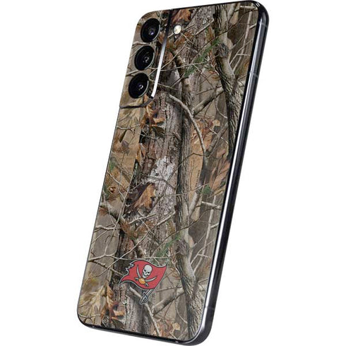 NFL Tampa Bay Buccaneers Realtree AP Camo Galaxy S22 Plus Skin
