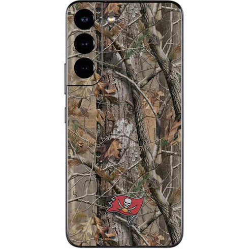 NFL Tampa Bay Buccaneers Realtree AP Camo Galaxy S22 Skin