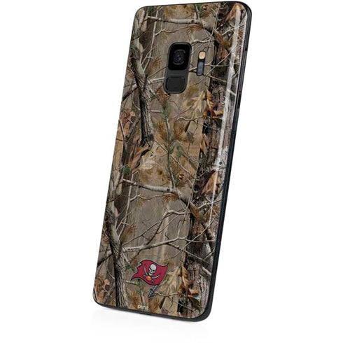 NFL Tampa Bay Buccaneers Realtree AP Camo Galaxy S9 Skin