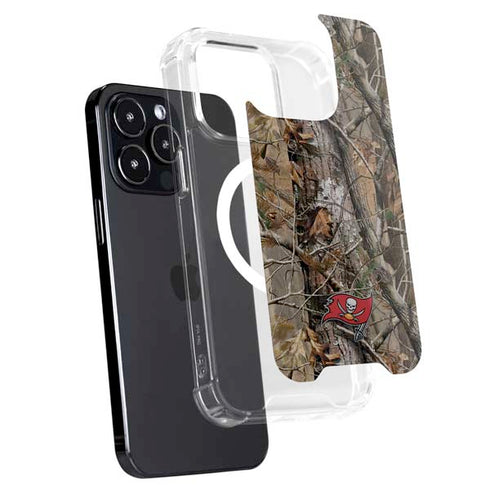 NFL Tampa Bay Buccaneers Realtree AP Camo iPhone 15 Pro MagSafe Case