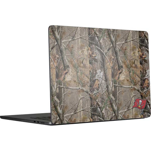 NFL Tampa Bay Buccaneers Realtree AP Camo MacBook Air 15 in (2023) Skin