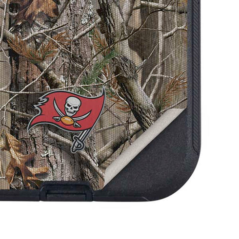 NFL Tampa Bay Buccaneers Realtree AP Camo Otterbox Defender iPhone Skin