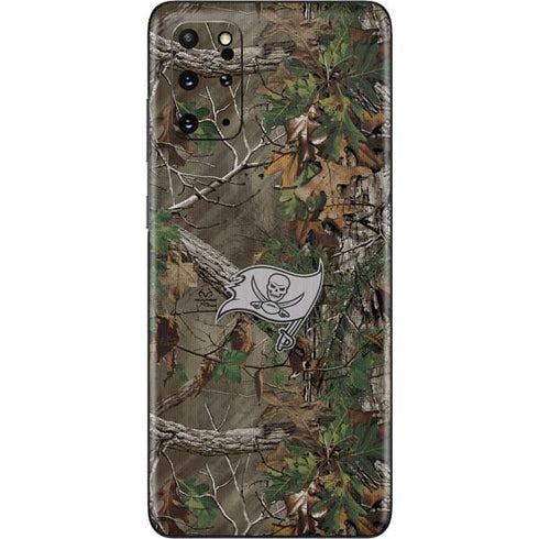 NFL Tampa Bay Buccaneers Realtree Xtra Green Camo Galaxy S20 Plus Skin