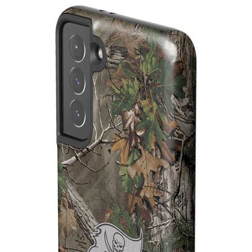 NFL Tampa Bay Buccaneers Realtree Xtra Green Camo Galaxy S21 5G Pro Case