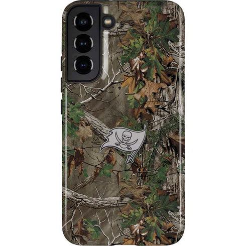 NFL Tampa Bay Buccaneers Realtree Xtra Green Camo Galaxy S22 Plus Pro Case