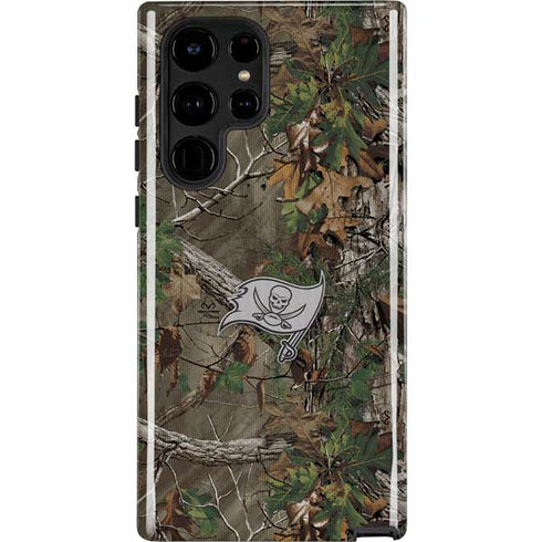 NFL Tampa Bay Buccaneers Realtree Xtra Green Camo Galaxy S22 Ultra Pro Case