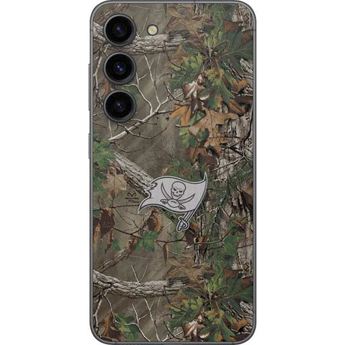 NFL Tampa Bay Buccaneers Realtree Xtra Green Camo Galaxy S23 Skin