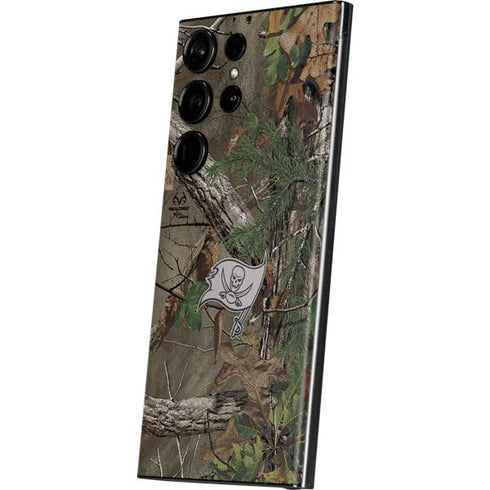 NFL Tampa Bay Buccaneers Realtree Xtra Green Camo Galaxy S23 Ultra Skin