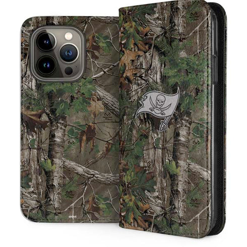 NFL Tampa Bay Buccaneers Realtree Xtra Green Camo iPhone 13 Pro Folio Case