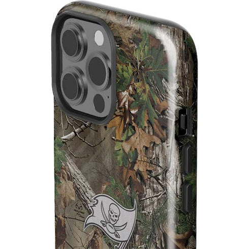 NFL Tampa Bay Buccaneers Realtree Xtra Green Camo iPhone 15 Pro Max Impact Case