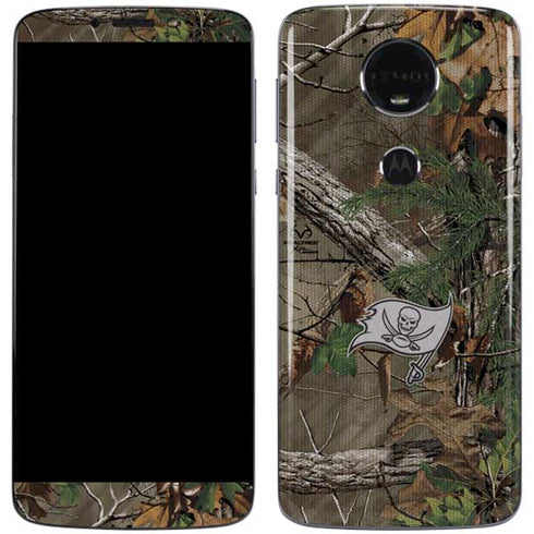 NFL Tampa Bay Buccaneers Realtree Xtra Green Camo Moto E5 Plus Skin