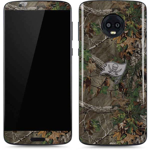 NFL Tampa Bay Buccaneers Realtree Xtra Green Camo Moto G6 Skin