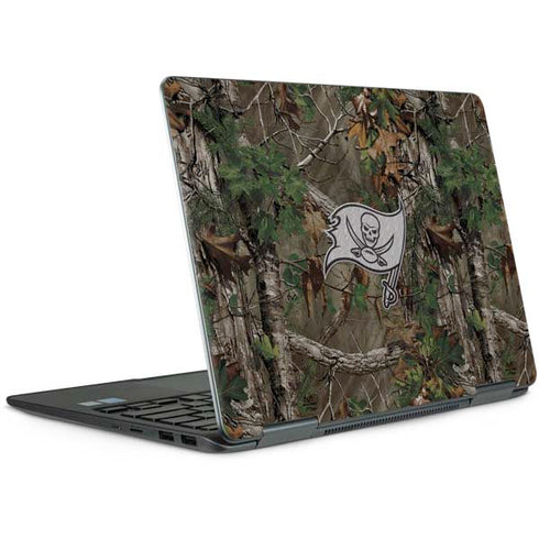 NFL Tampa Bay Buccaneers Realtree Xtra Green Camo Notebook 9 Pro 13in (2017) Skin