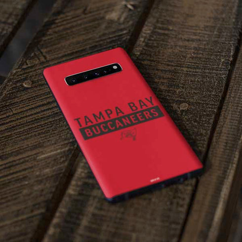NFL Tampa Bay Buccaneers Red Performance Series Galaxy S10 Plus Skin
