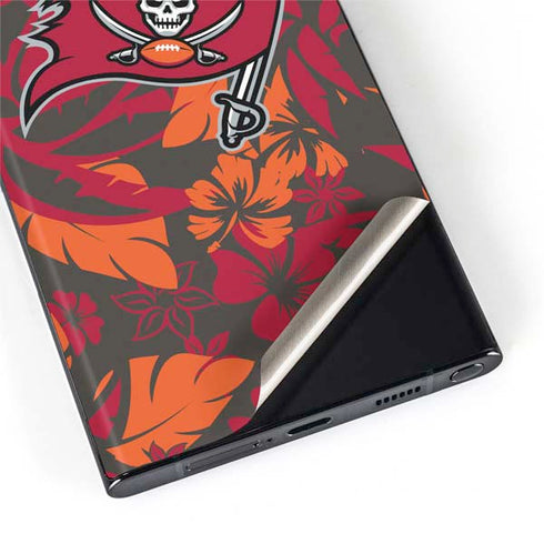 NFL Tampa Bay Buccaneers Tropical Print Galaxy S22 Ultra Skin
