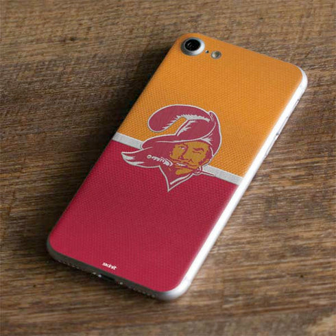 NFL Tampa Bay Buccaneers Vintage iPhone 7 Skin