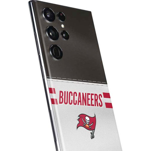 NFL Tampa Bay Buccaneers White Striped Galaxy S22 Ultra Skin