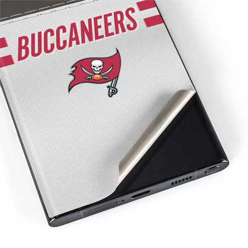 NFL Tampa Bay Buccaneers White Striped Galaxy S22 Ultra Skin