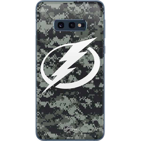 NHL Tampa Bay Lightning Camo Galaxy S10e Skin
