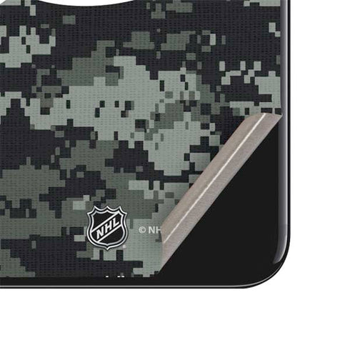 NHL Tampa Bay Lightning Camo iPhone SE (2nd & 3rd Gen) Skin
