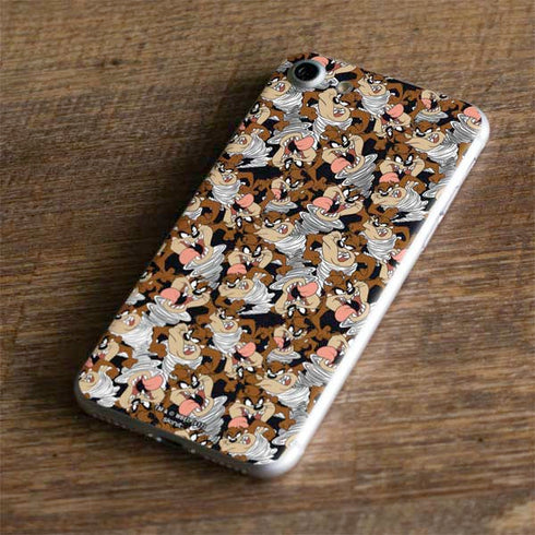 Looney Tunes Taz Super Sized Pattern iPhone 7 Skin