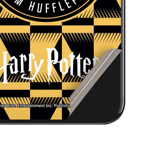 Wizarding Worlds Harry Potter Team Hufflepuff iPhone SE (2nd & 3rd Gen) Skin