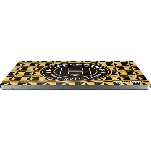 Wizarding Worlds Harry Potter Team Hufflepuff Universal Laptop 16in (13 x 9.4in) Skin