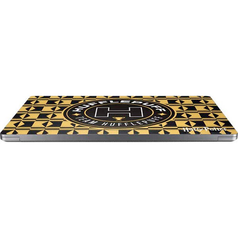 Wizarding Worlds Harry Potter Team Hufflepuff Universal Laptop 17in (13.8 x 10in) Skin
