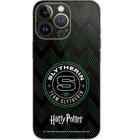Wizarding Worlds Harry Potter Team Slytherin iPhone 14 Pro Skin