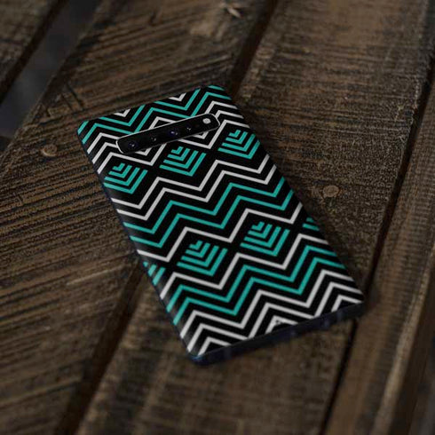 Techno Chevron Galaxy S10 Skin