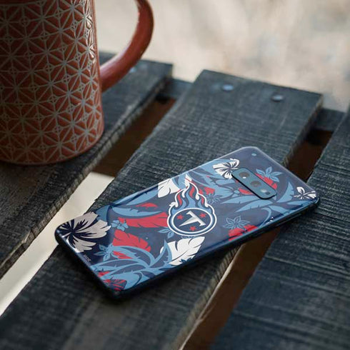 NFL Tennessee Titans Tropical Print Galaxy S10e Skin