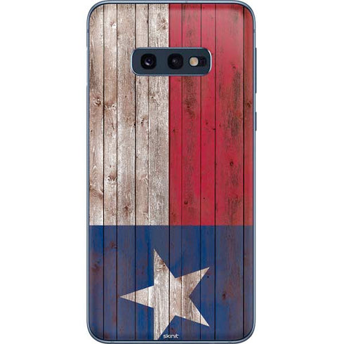 Texas Flag Dark Wood Galaxy S10e Skin