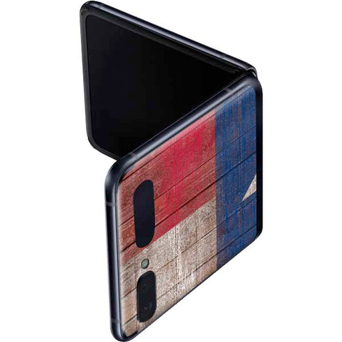 Texas Flag Dark Wood Galaxy Z Flip Skin