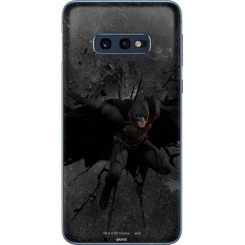 DC Comics Batman The Dark Knight Action pose Galaxy S10e Skin