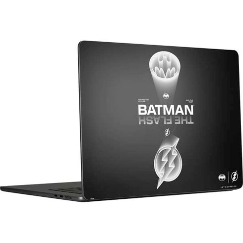 DC Comics The Flash Movie: Batman Flash Future & Past MacBook Air 15 in (2023) Skin