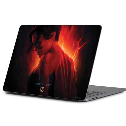 The Flash Movie: SuperGirl Poster MacBook Pro 13-inch (2016-17) Skin