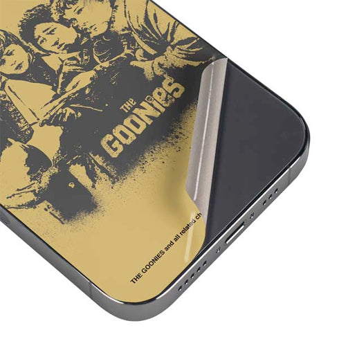 Warner Bros The Goonies (1985) The Goonies Cast iPhone 14 Pro Max Skin