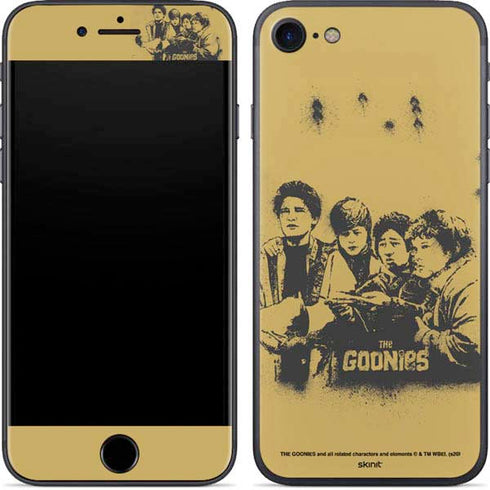 Warner Bros The Goonies (1985) The Goonies Cast iPhone SE (2nd & 3rd Gen) Skin