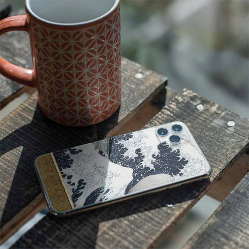 Hokusai The Great Wave off Kanagawa iPhone 11 Pro Max Skin