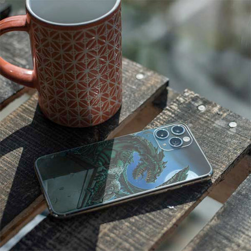 Ed Beard Jr. The Green Dragon iPhone 11 Pro Skin