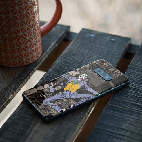 DC Comics The Joker Vintage Action pose pattern Galaxy S10e Skin