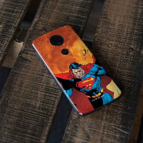 DC Comics Superman Action Pose Art By Jim Lee Moto E5 Plus Skin