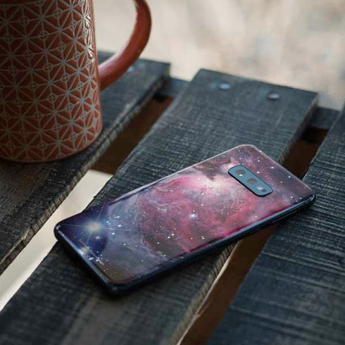 The Orion Nebula Pink Galaxy S10e Skin