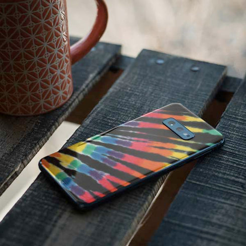 Liquid Blue Tie Dye - Rainbow Galaxy S10e Skin
