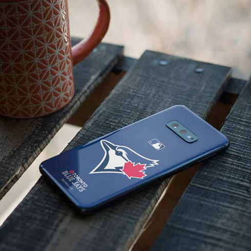 MLB Toronto Blue Jays Solid Distressed Galaxy S10e Skin