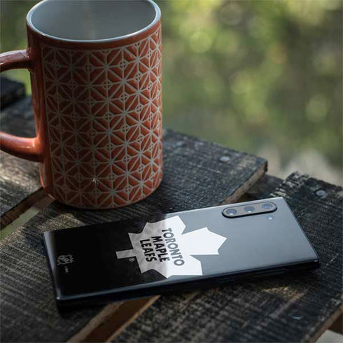 NHL Toronto Maple Leafs Black Background Galaxy Note 10 Skin