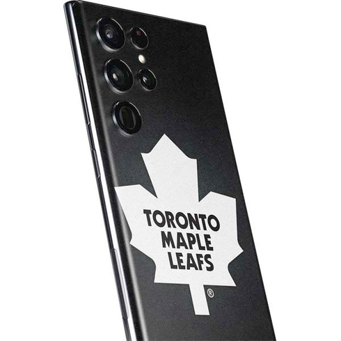 NHL Toronto Maple Leafs Black Background Galaxy S22 Ultra Skin