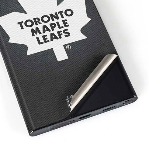 NHL Toronto Maple Leafs Black Background Galaxy S22 Ultra Skin