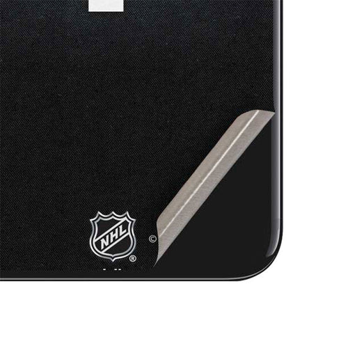 NHL Toronto Maple Leafs Black Background iPhone SE (2nd & 3rd Gen) Skin